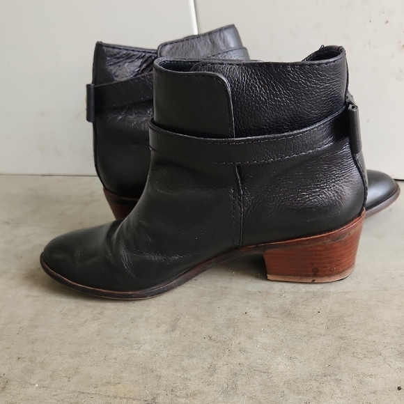 Kate Spade New York Black Leather Stacked Moto Ankle Boot Bootie Womens Sz - Picture 8 of 11